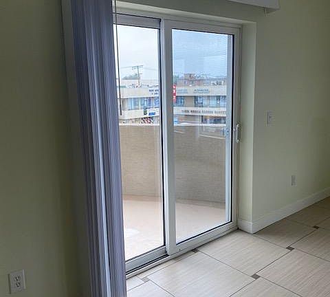 4th image of 11551 Santa Monica Blvd #2