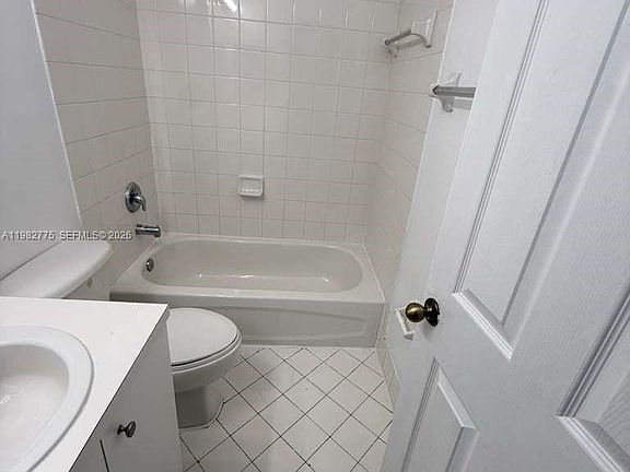 5th image of 1690 NE 33rd Ave #6-106