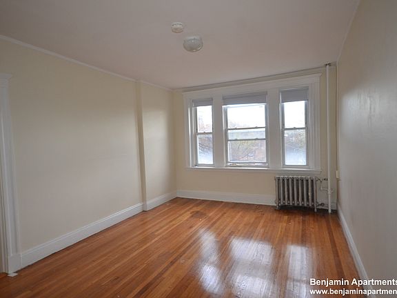 4th image of 1161 Boylston St #16