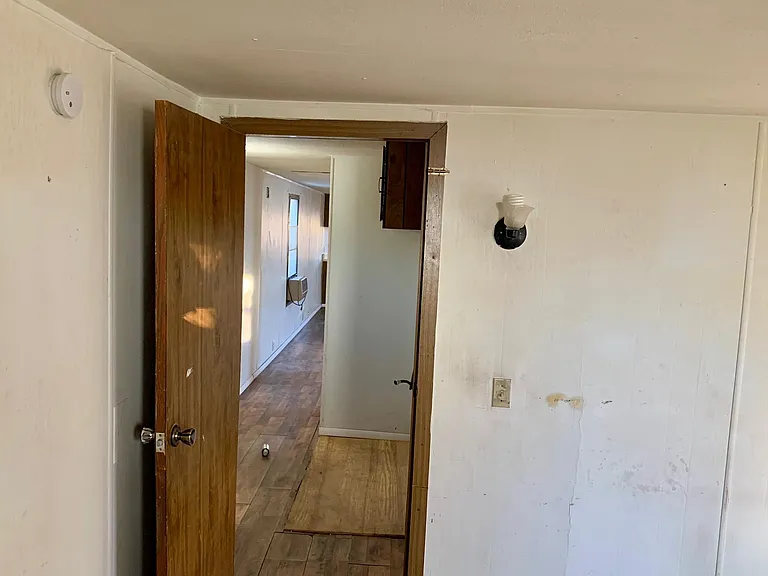 1101 Loring Ave #3 — Photo 8