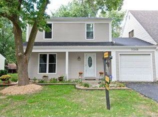 3S148 Birchwood Dr, Warrenville, IL 60555