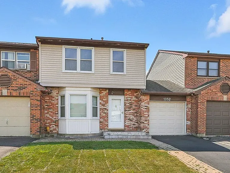 1352 Georgetown Dr — Photo 1