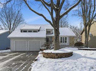 708 SW Savannah Dr, Greenwood, MO 64081