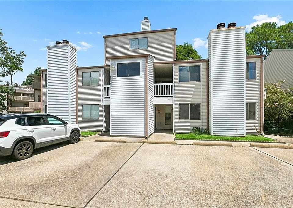 1st image of 2828 Steamship Cir APT A