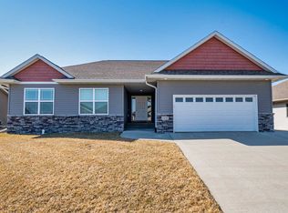 1179 Wildcat Ln, Iowa City, IA 52246