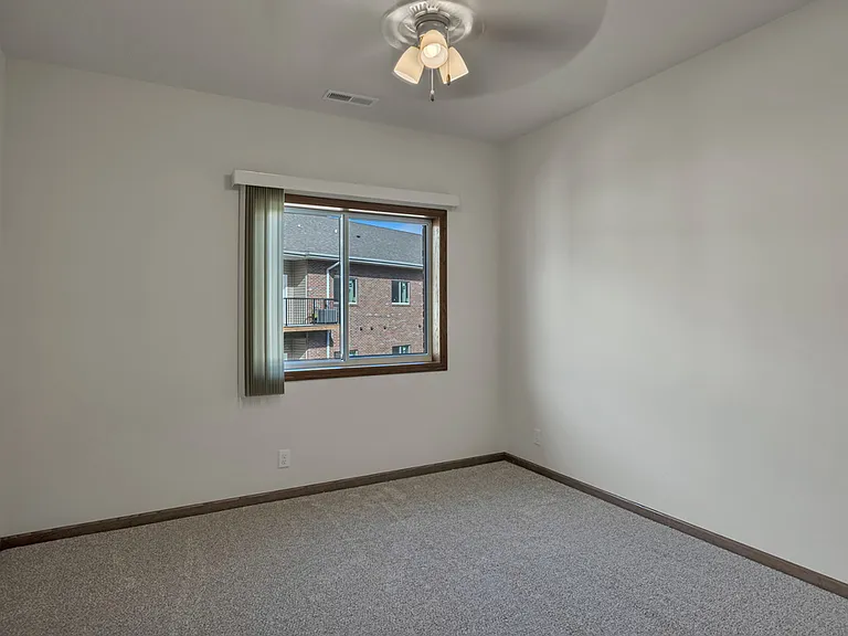 Wilderness Hills South Apartments — Photo 62