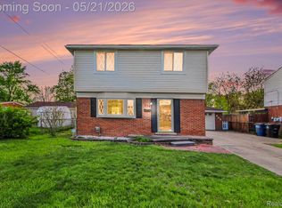 229 N Hanlon St, Westland, MI 48185
