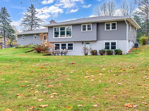 4th image of 138 Beadle Lake Dr