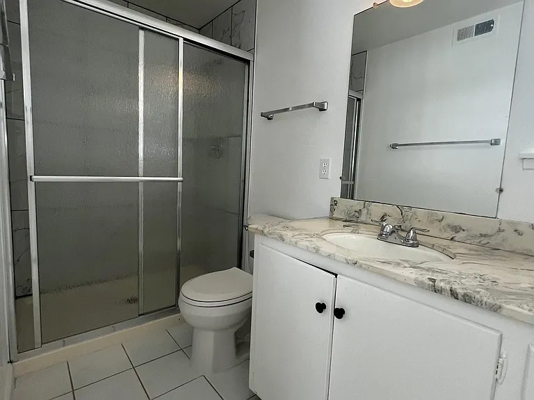18371 Tamarind St — Photo 30