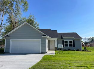 131 W Allen St, Four Oaks, NC 27524