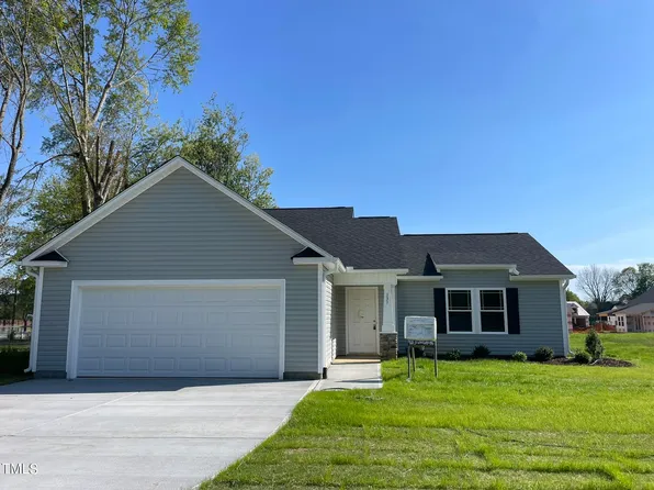 131 W Allen St, Four Oaks, NC 27524