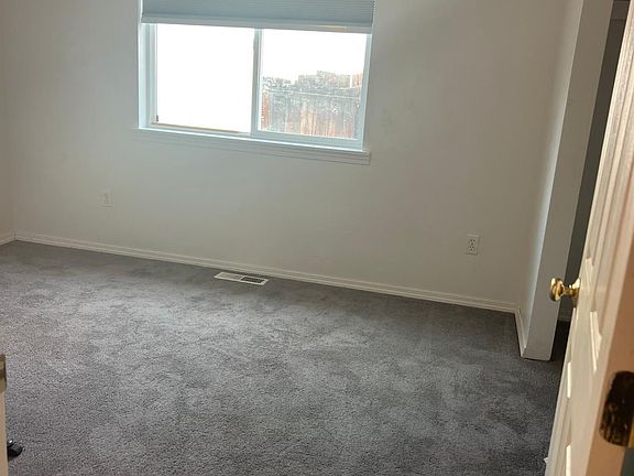 4th image of 501 N 22nd Ave