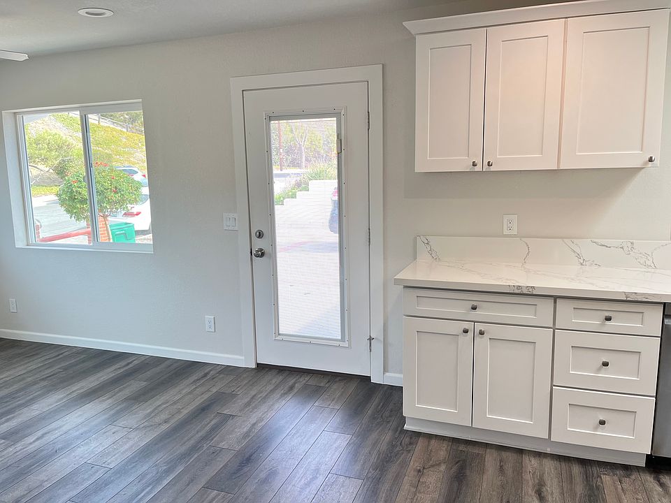 Kitchen / Living Room