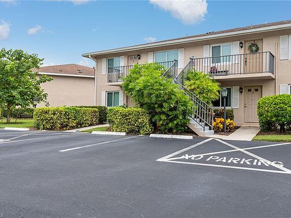 2nd image of 160 Palm DR #5