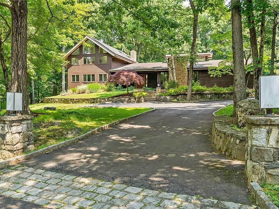 1st image of 21 Cottonwood Lane