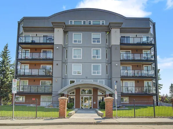 7951 96th St NW #302, Edmonton, AB T6C 4R1