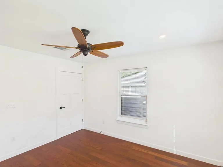 313 Fulton St — Photo 18