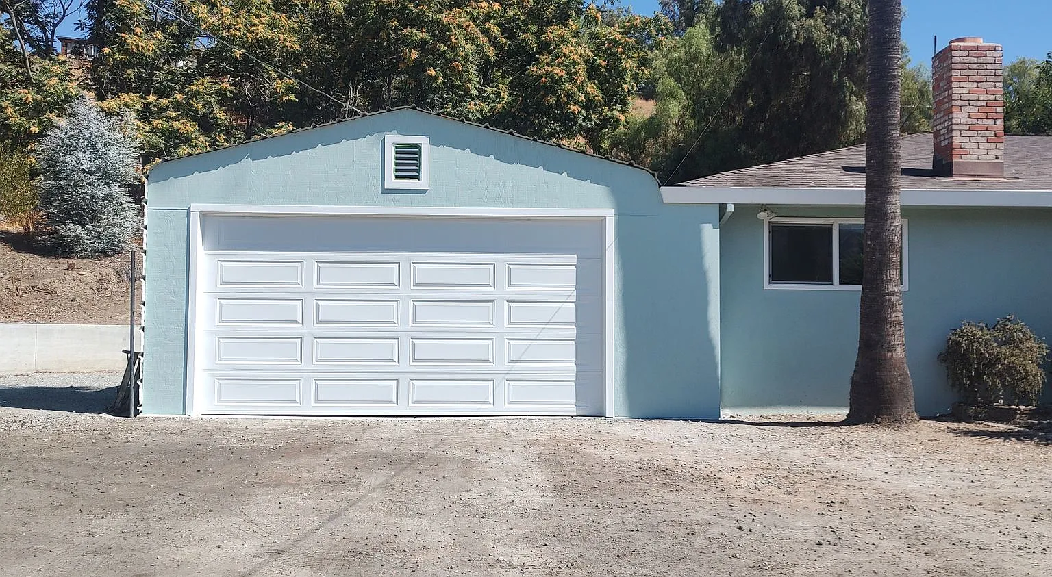 Single Story Country Home in Tres Pinos, Ca — Photo 1