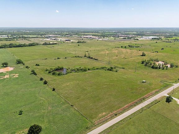 3rd image of 0 N Kickapoo St