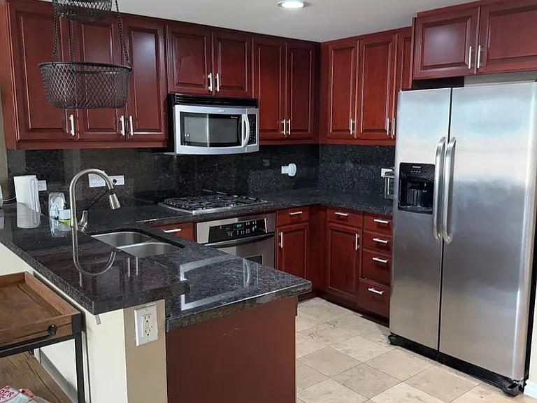 875 G St — Photo 6