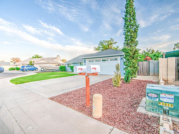 3rd image of 6035 W Manzanita Dr