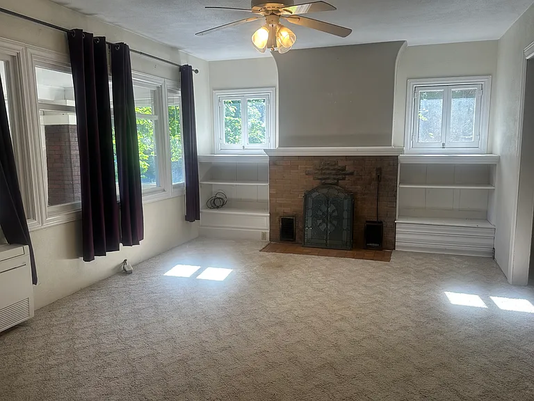 351 W 10th Ave #M — Photo 2