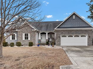 204 Willas Ct, Holly Ridge, NC 28445