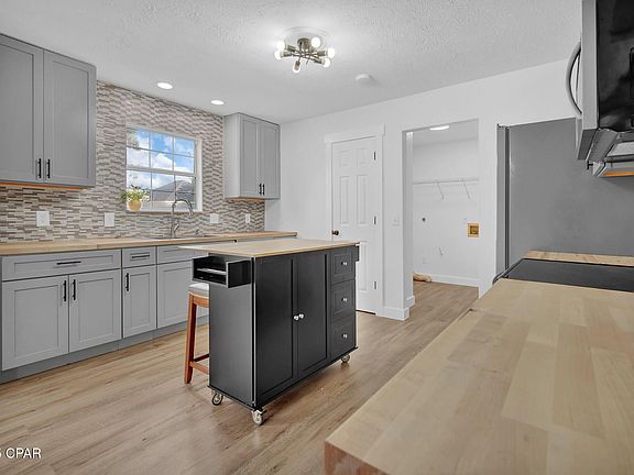 5th image of 6809 Forsythe Dr