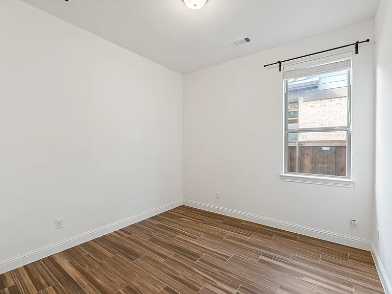 2614 High Bluff Dr — Photo 21