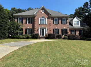 5216 Kirby Mews Ct, Charlotte, NC 28277
