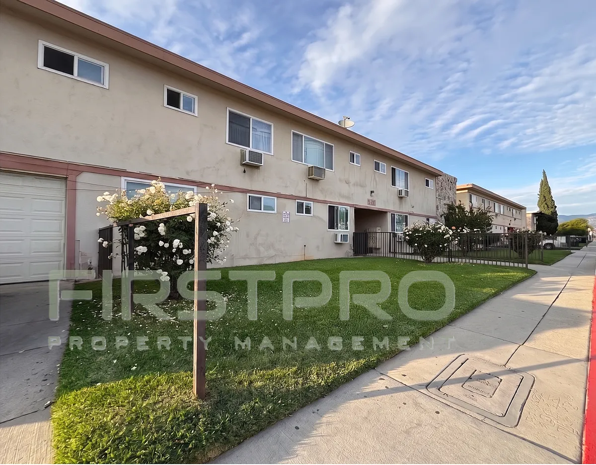 Building Photo - 3437 Belcroft Ave