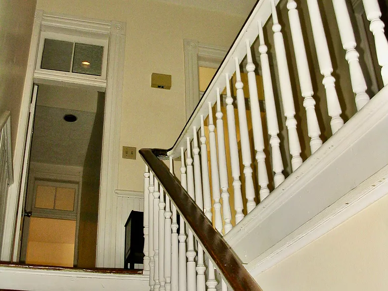 411 E Huntingdon St #B — Photo 2