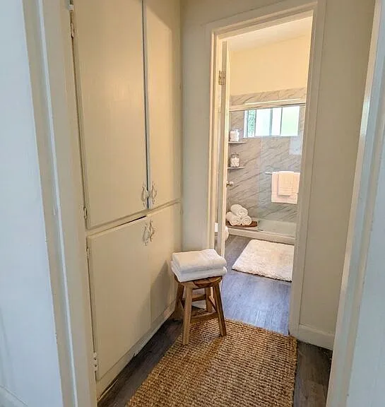 1833 S Saint Andrews Pl #2 — Photo 5