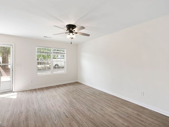 2nd image of 270 Fleming Rd APT D