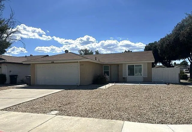 2232 El Rancho Cir