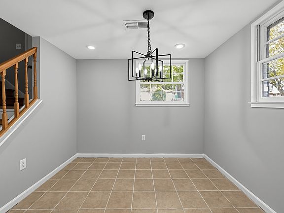 5th image of 4409 Dario Rd