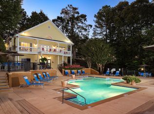 156 Autumn Ridge Trl, Roswell, GA 30076