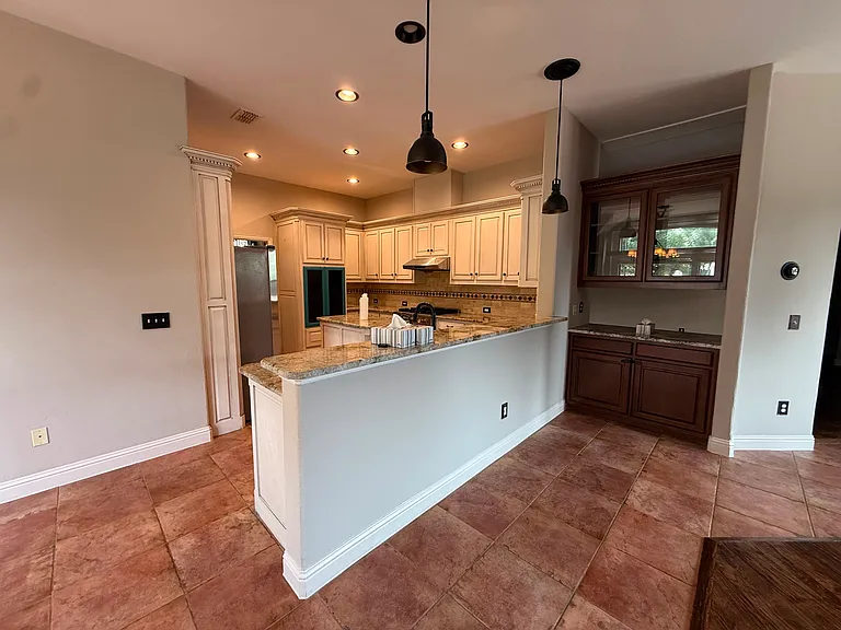 518 Creekside Dr — Photo 9