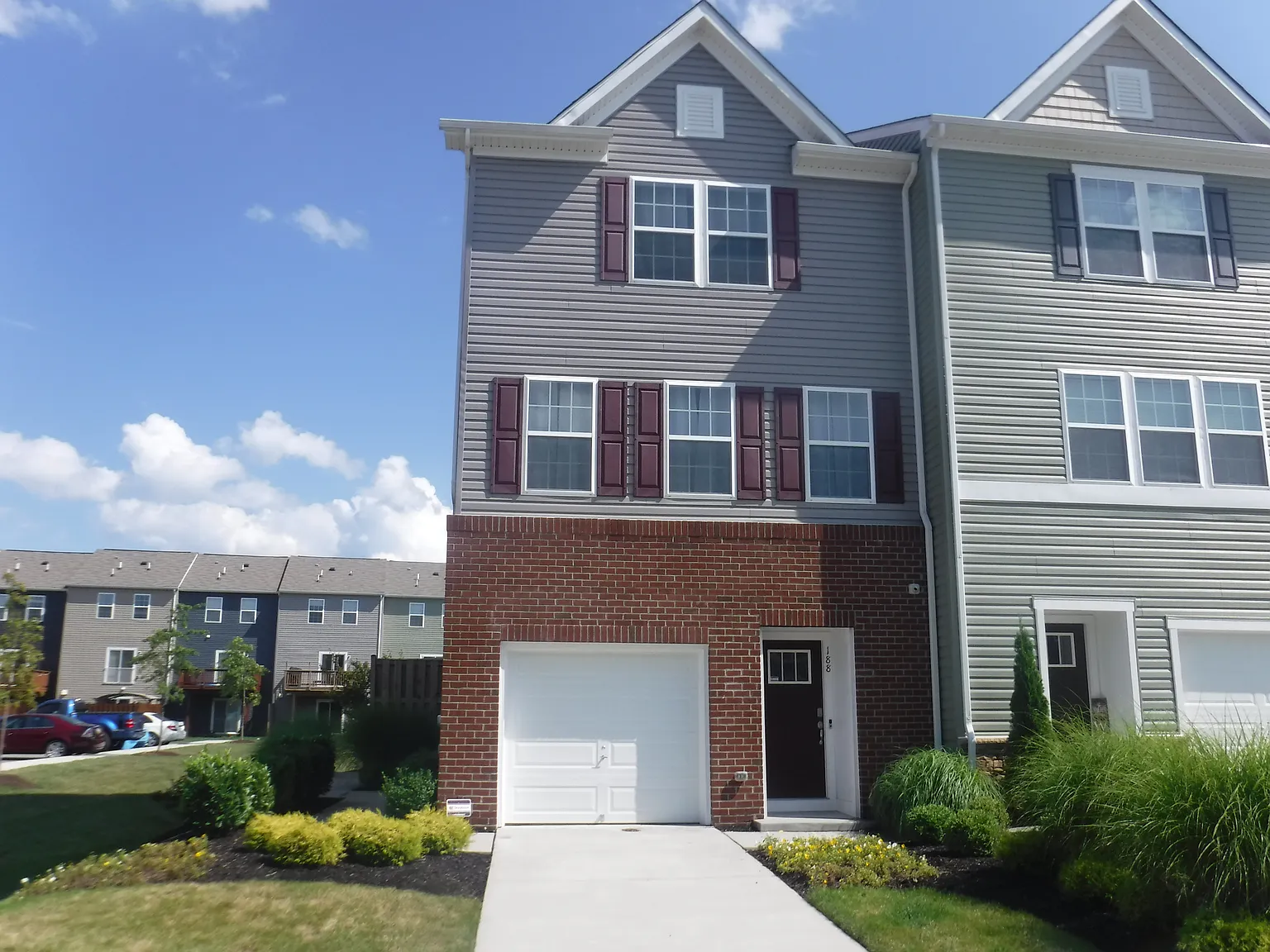 3 bed, 1440 sqft, $1,925 — Photo 1