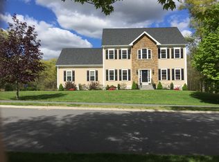41 Paddock Dr, Plainville, MA 02762
