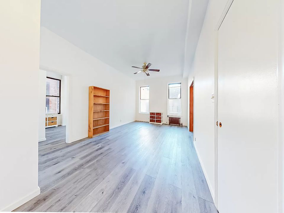 1st image of 235 W 108th St #5I
