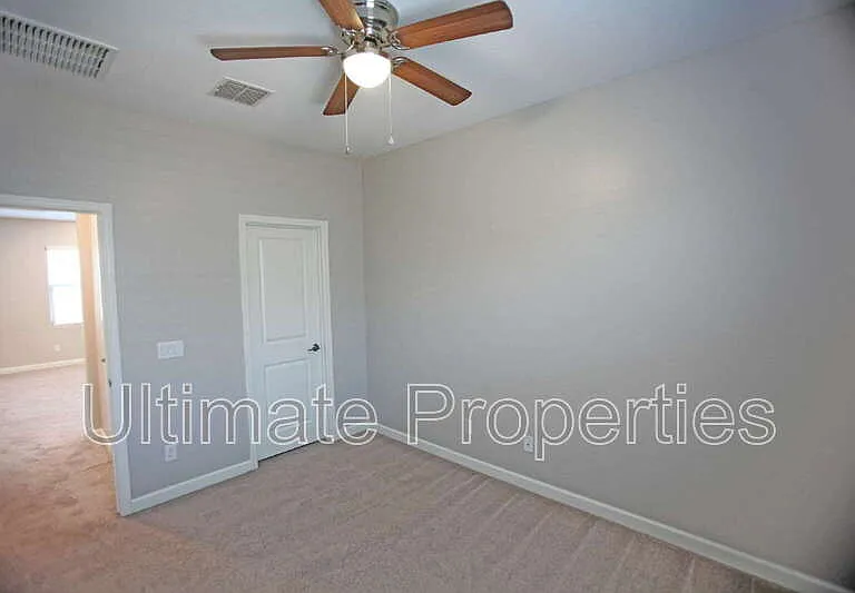 20238 W Buchanan St — Photo 15