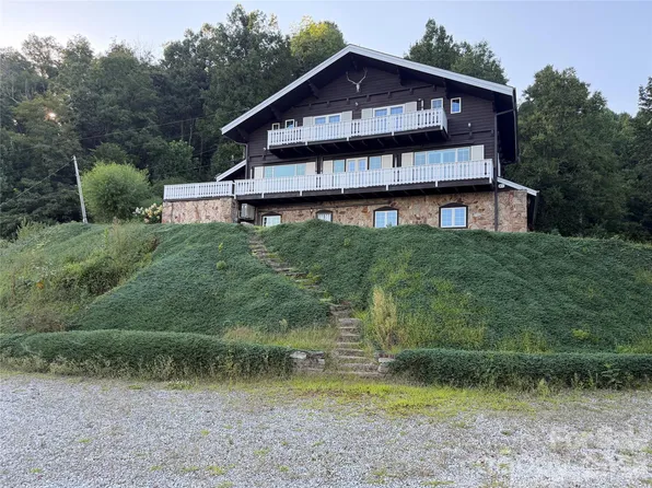 316 Grassy Mountain Rd, Marion, NC 28752