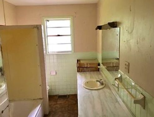 5th image of 157 Eastlawn Dr