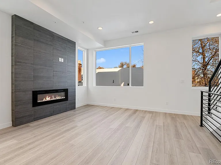 1624 Irving St #1 — Photo 7