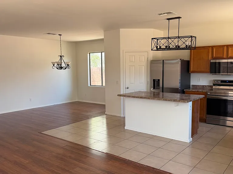 8024 W Superior Ave — Photo 11
