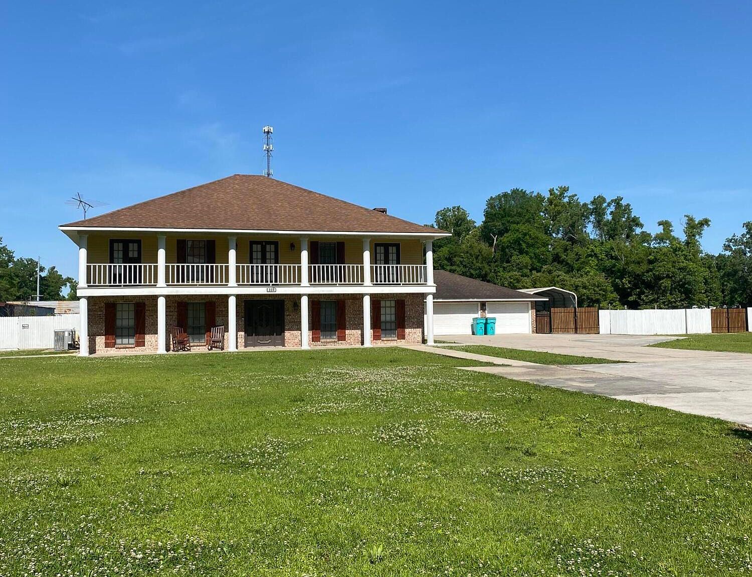 335 11th St, Krotz Springs, LA 70750 Zillow