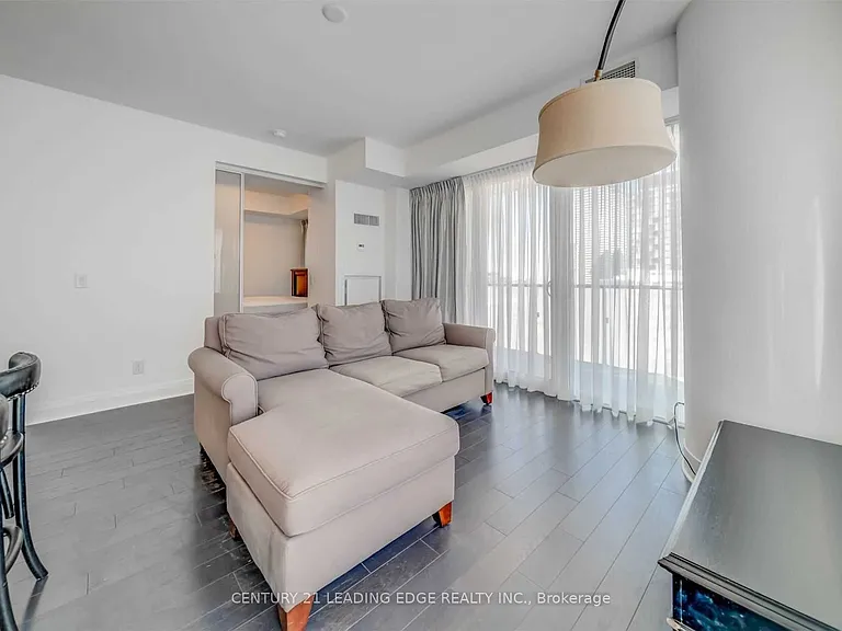 1080 Bay St #2302 — Photo 6
