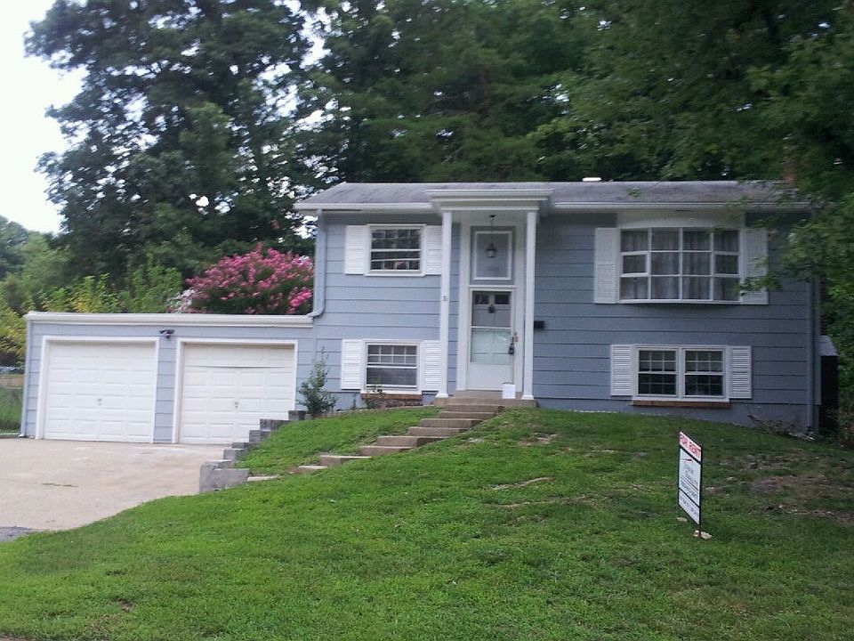 1st image of 3216 Berkley Ln