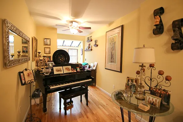 Rented by JK Dansar Corp | media 5